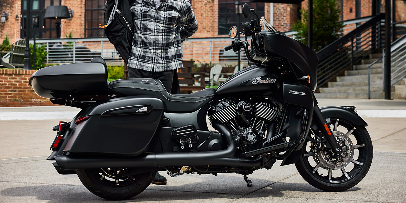 Roadmaster Dark Horse Indian® Motorcycle DE